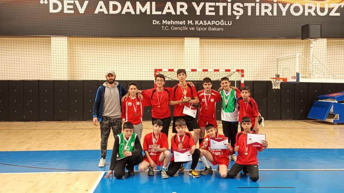 Futsal Turnuvası Erkek Yıldızlar Kategorisinde İl Üçüncüsü Olduk